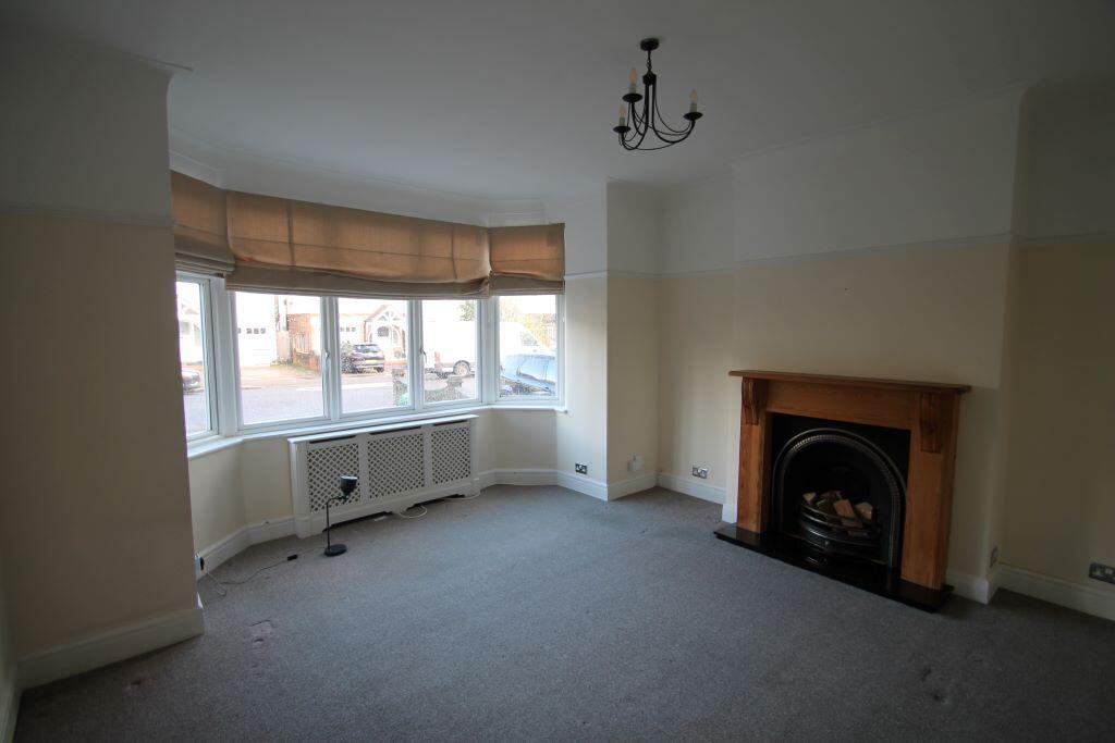5 bed property in Seagry Road, London